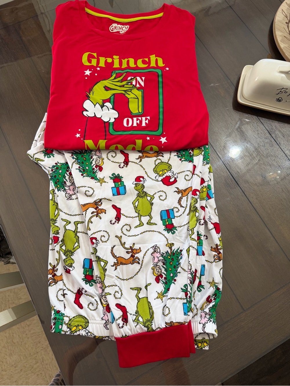 Women’s Grinch Long Sleeve Pajama Set 3x
